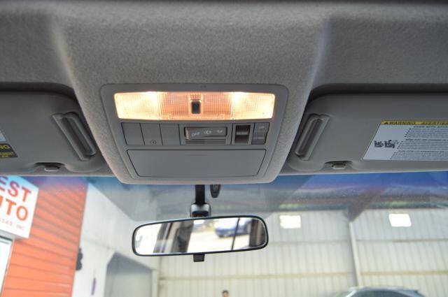 Used 2010 Toyota Highlander SE AWD/4WD image 29