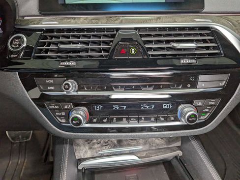 Used 2020 BMW M550i xDrive w/ Executive Package image 33