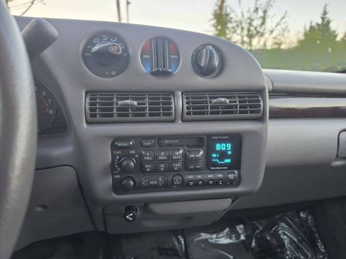 Used 1996 Chevrolet Lumina LS FWD image 57