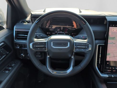 New 2026 GMC Yukon Denali w/ Denali Reserve Package AWD/4WD image 14