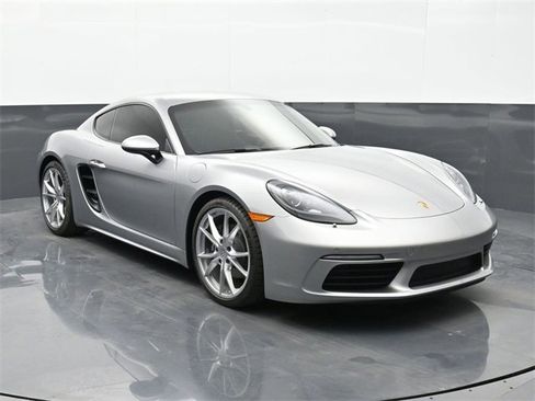 New 2025 Porsche 718 Cayman image 25
