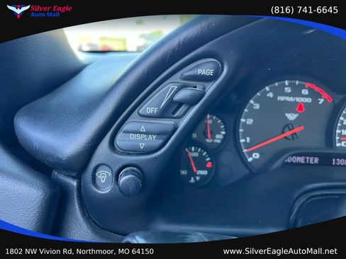 Used 2001 Chevrolet Corvette Convertible w/ Preferred Equipment Group2 RWD image 13