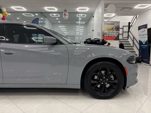 Used 2021 Dodge Charger SXT w/ Driver Convenience Group image 9