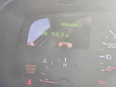 Used 1999 Lincoln Town Car Executive image 5