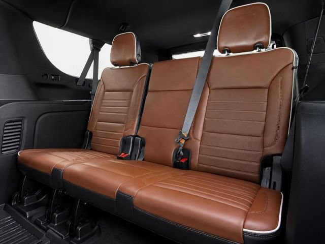 Used 2023 GMC Yukon Denali Ultimate AWD/4WD image 24