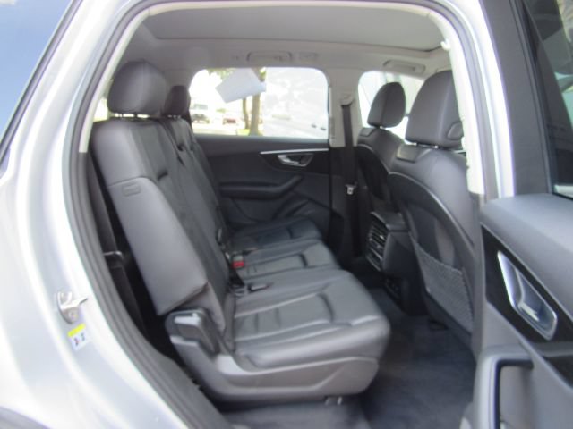 Used 2022 Audi Q7 3.0T Premium w/ Convenience Package AWD/4WD image 26