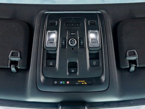 Used 2022 Chevrolet Tahoe RST w/ Sport Performance Package image 29