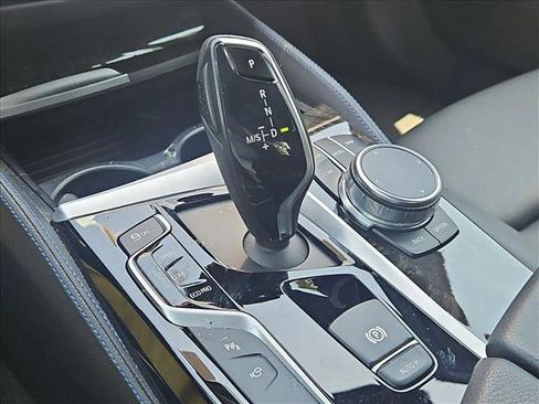 Used 2018 BMW 540i xDrive AWD/4WD image 11