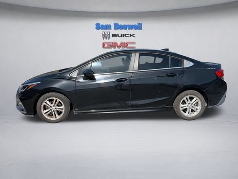 Used 2017 Chevrolet Cruze LT w/ Convenience Package FWD image 6