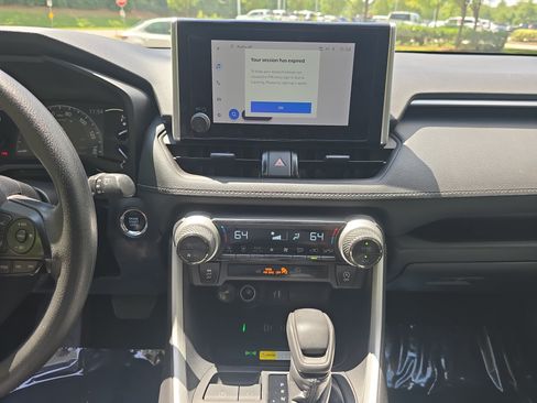 Used 2024 Toyota RAV4 XLE w/ Convenience Package FWD image 21