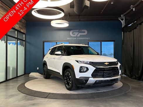 Used 2023 Chevrolet TrailBlazer LT AWD/4WD image 1