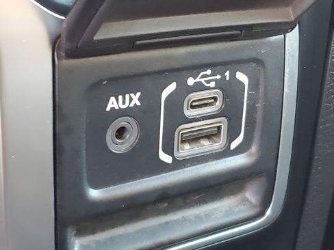 Used 2021 Jeep Wrangler Rubicon image 32