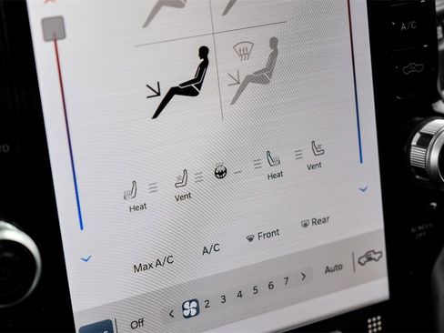 Used 2024 RAM 3500 Laramie w/ Sport Appearance Package image 20