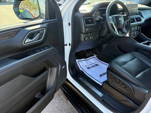 Certified 2024 Chevrolet Suburban LT image 12
