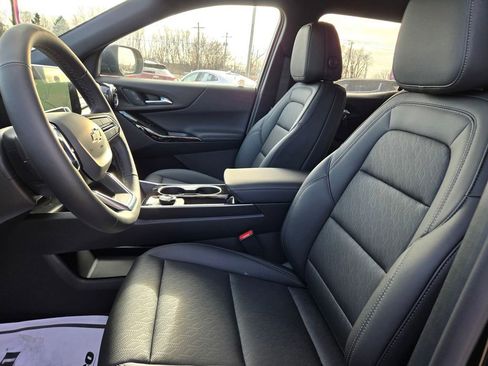 New 2026 Chevrolet Equinox LT w/ Convenience Package II image 16