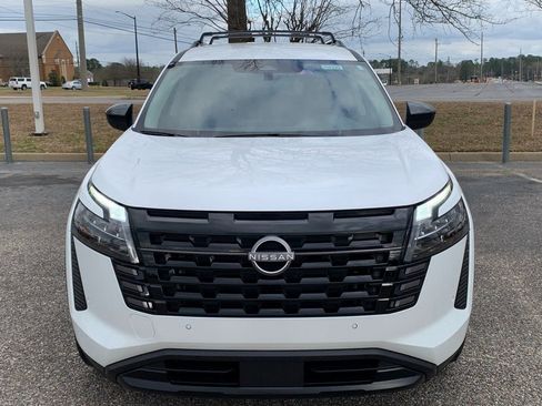 New 2026 Nissan Pathfinder SV image 3