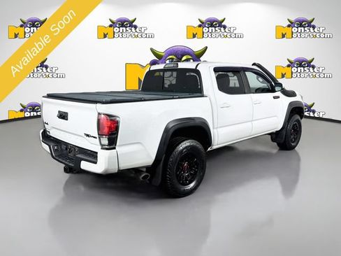 Used 2019 Toyota Tacoma TRD Off-Road AWD/4WD image 5
