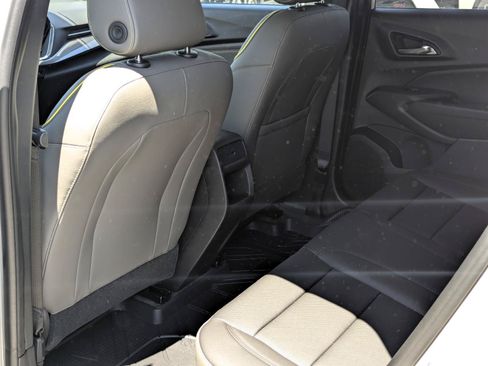 New 2026 Chevrolet Trax ACTIV w/ Sunroof Package FWD image 14