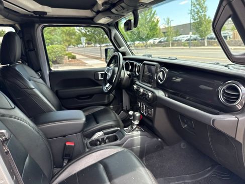 Used 2021 Jeep Wrangler Unlimited Sahara AWD/4WD image 26
