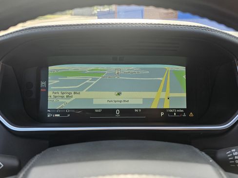 Used 2017 Land Rover Range Rover HSE image 46