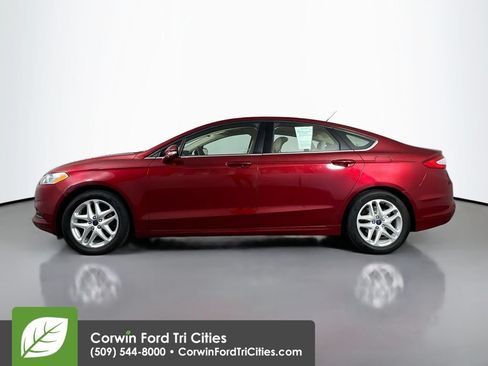Used 2014 Ford Fusion SE FWD image 6