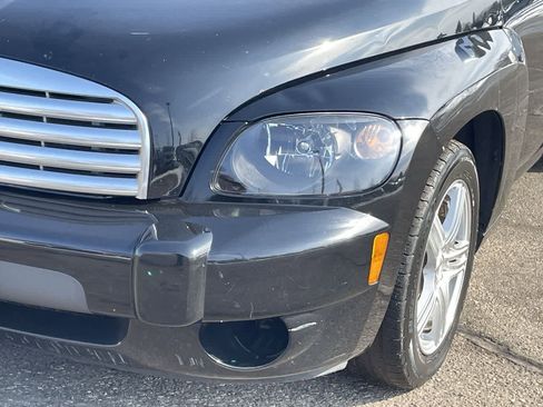 Used 2010 Chevrolet HHR LT image 29