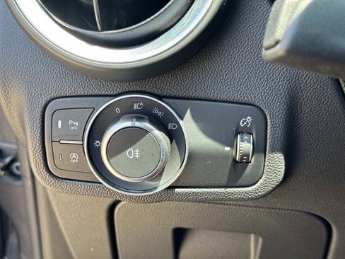 Used 2024 Alfa Romeo Stelvio Ti image 30