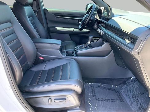 Used 2025 Honda CR-V Sport-L image 8