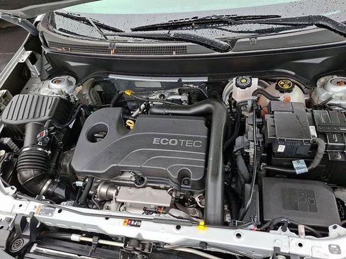 Used 2022 Chevrolet Equinox Premier FWD image 28