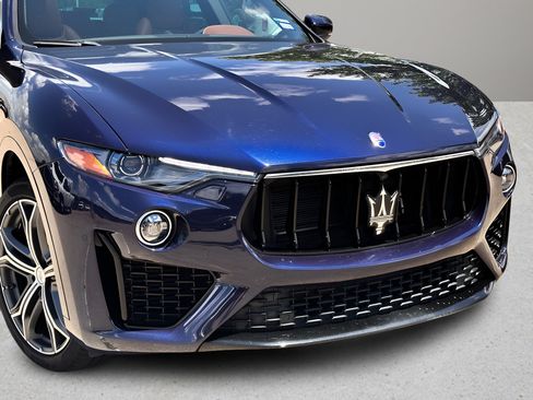 Used 2019 Maserati Levante GranSport AWD/4WD image 23