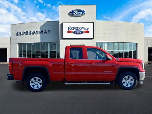 Used 2016 GMC Sierra 1500 SLE w/ SLE Value Package image 5