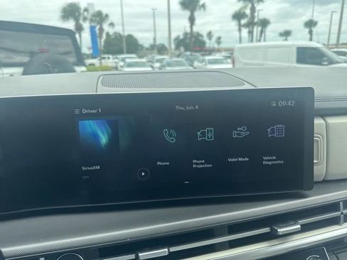 Used 2025 Hyundai Santa Fe SEL FWD image 17