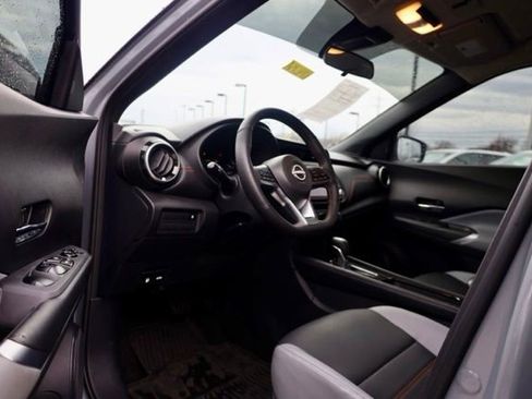 Used 2024 Nissan Kicks SR w/ SR Premium Package image 16
