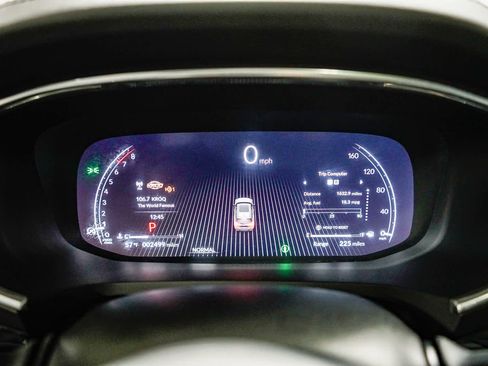 Used 2025 Acura MDX SH-AWD w/ Technology Package image 29