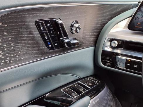 New 2025 Cadillac Lyriq Sport w/ LPO, Blue Accent Package image 20