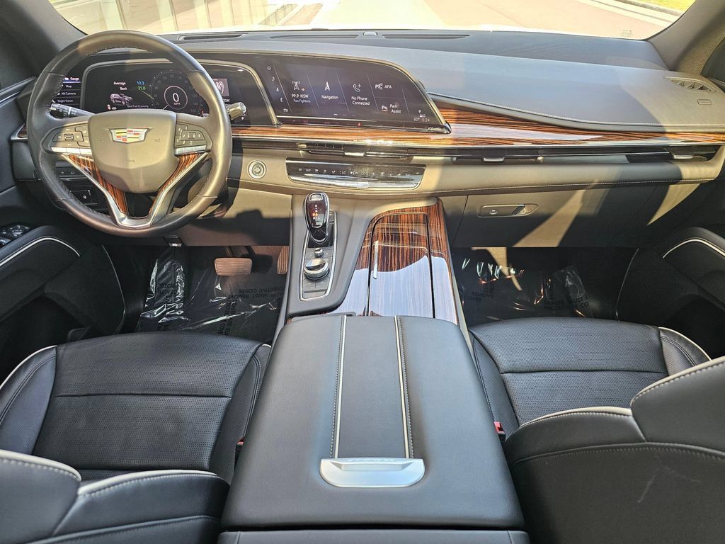 Used 2021 Cadillac Escalade Premium Luxury w/ Driver Assist Tech Package AWD/4WD image 20
