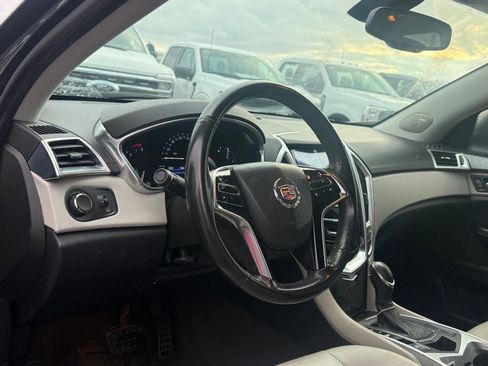 Used 2013 Cadillac SRX FWD image 4