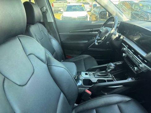 Used 2023 Kia Telluride S AWD/4WD image 5