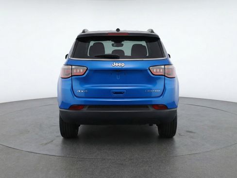 Used 2025 Jeep Compass Limited AWD/4WD image 7