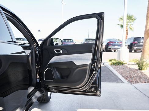 Used 2023 Jeep Compass Sport image 11