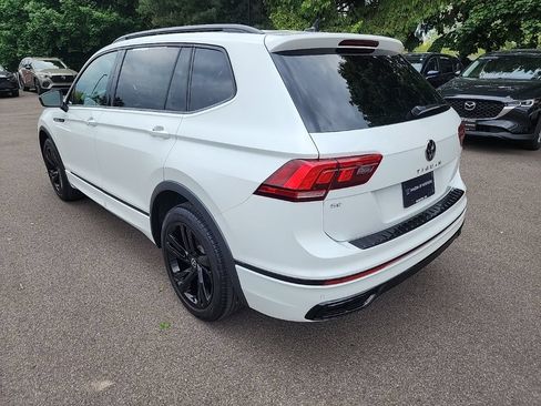 Used 2023 Volkswagen Tiguan SE R-Line AWD/4WD image 7
