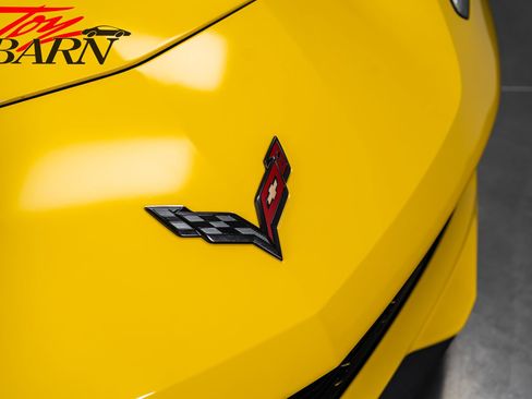 Used 2019 Chevrolet Corvette Grand Sport w/ Carbon Flash Badge Package RWD image 17