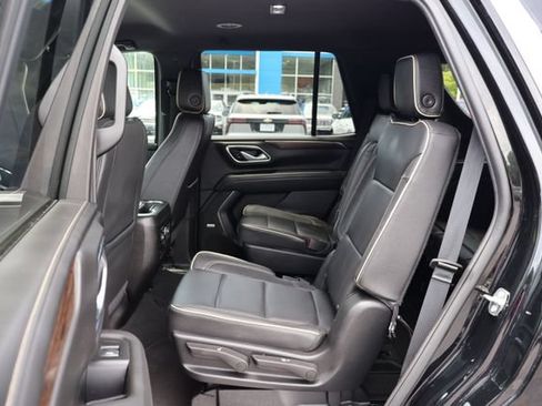 Used 2024 Chevrolet Tahoe Premier AWD/4WD image 20