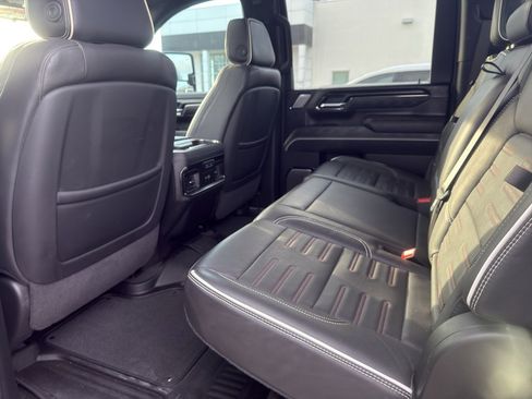 Used 2024 GMC Sierra 2500 AT4X image 10