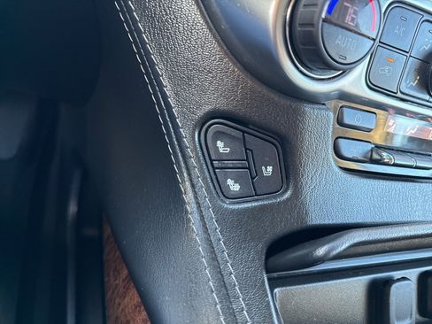 Used 2018 Chevrolet Tahoe Premier image 31