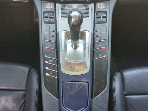 Used 2014 Porsche Panamera S image 22
