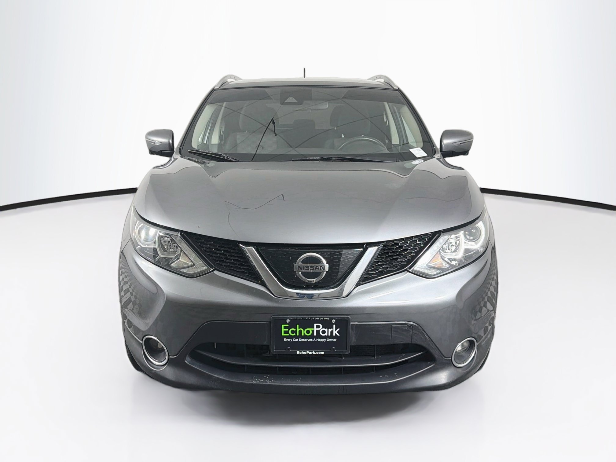 Used 2019 Nissan Rogue Sport SV w/ Technology Package FWD image 2