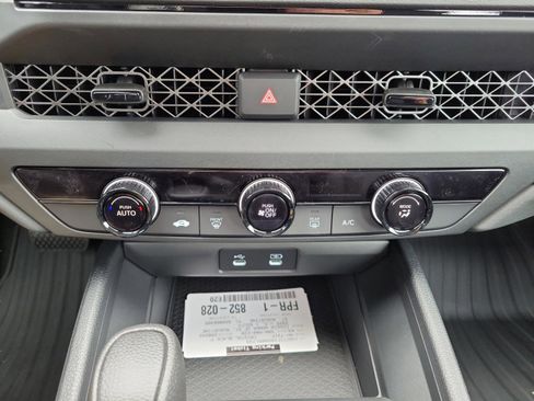 New 2025 Honda Accord LX image 21