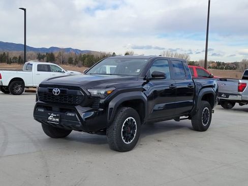 Used 2024 Toyota Tacoma TRD Off-Road AWD/4WD image 1