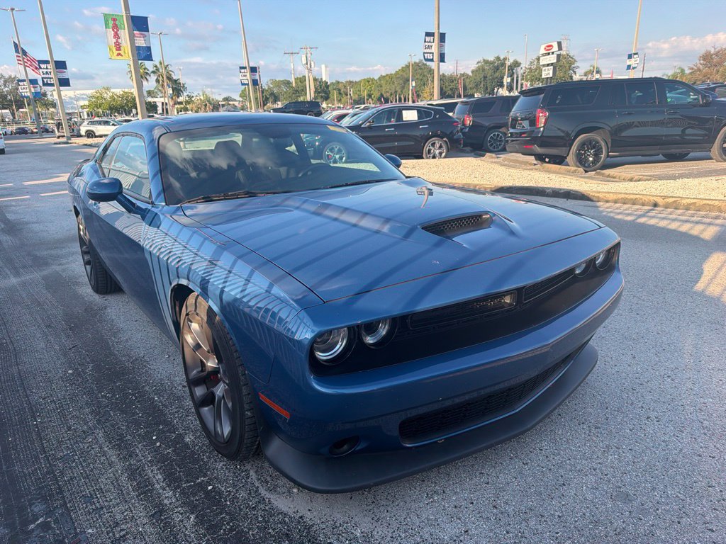 Used 2023 Dodge Challenger GT w/ Performance Handling Group RWD image 3